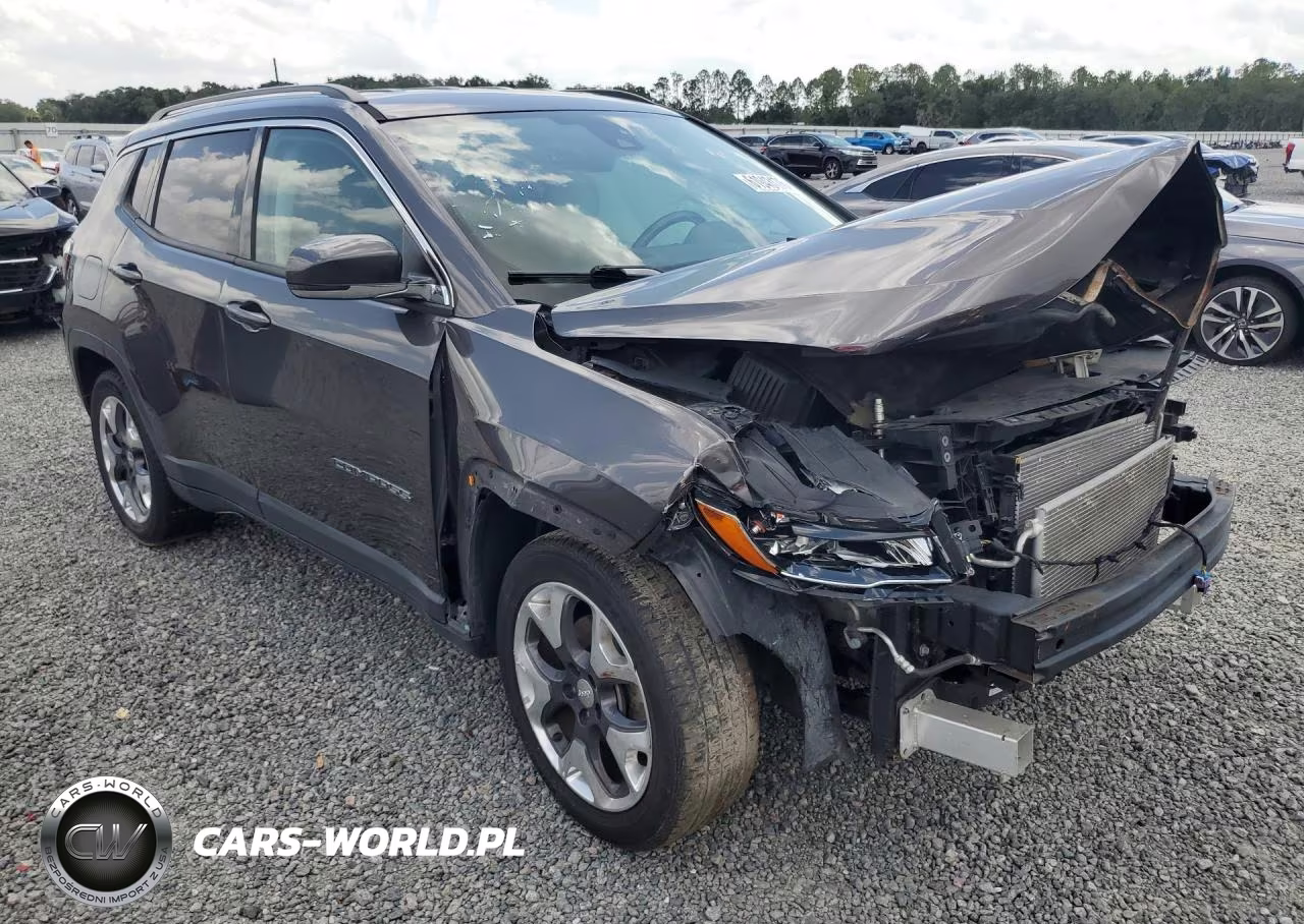 2018 Jeep Compass Limited VIN:3C4NJCCB2JT406805 - 4