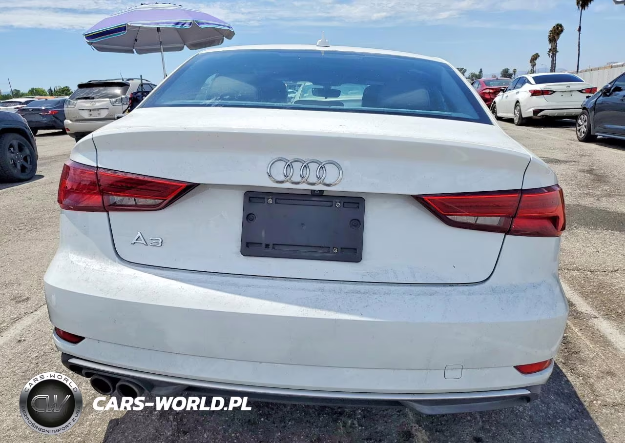 2017 Audi A3 Premium VIN:WAUAUGFF9H1040173 - 6