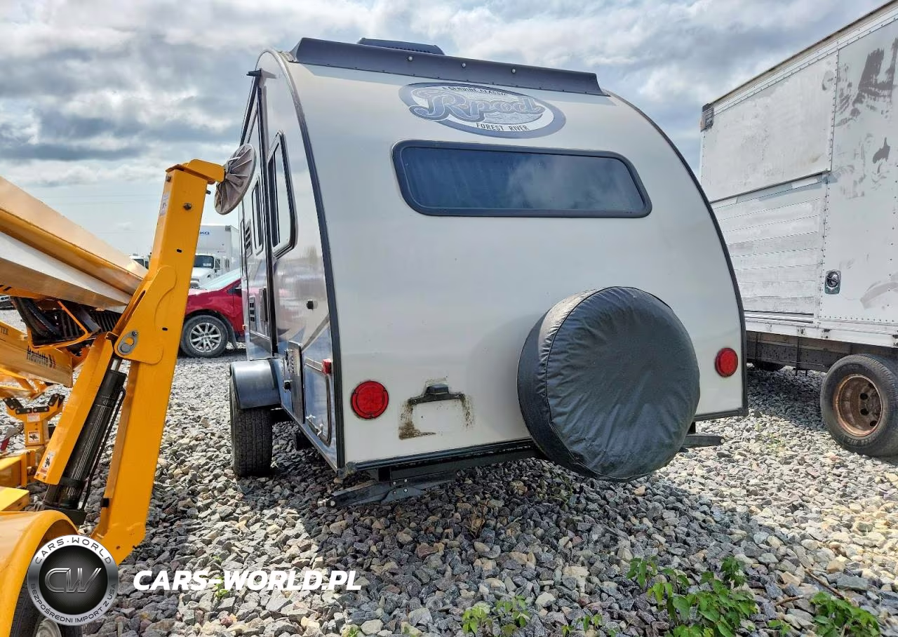 2018 Fore R-Pod Travel Trailer VIN:4X4TRP716JL019009 - 3