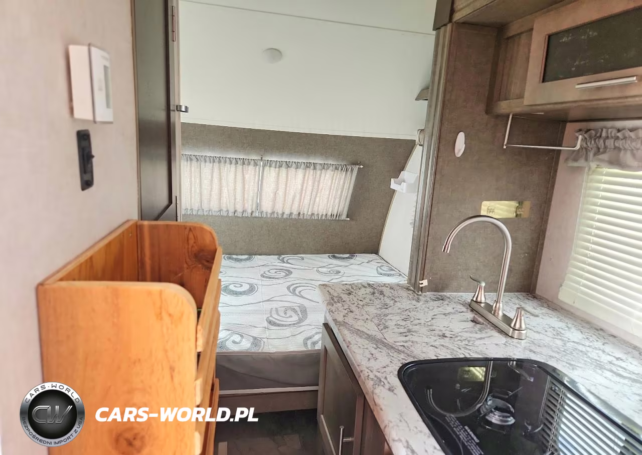 2018 Fore R-Pod Travel Trailer VIN:4X4TRP716JL019009 - 6