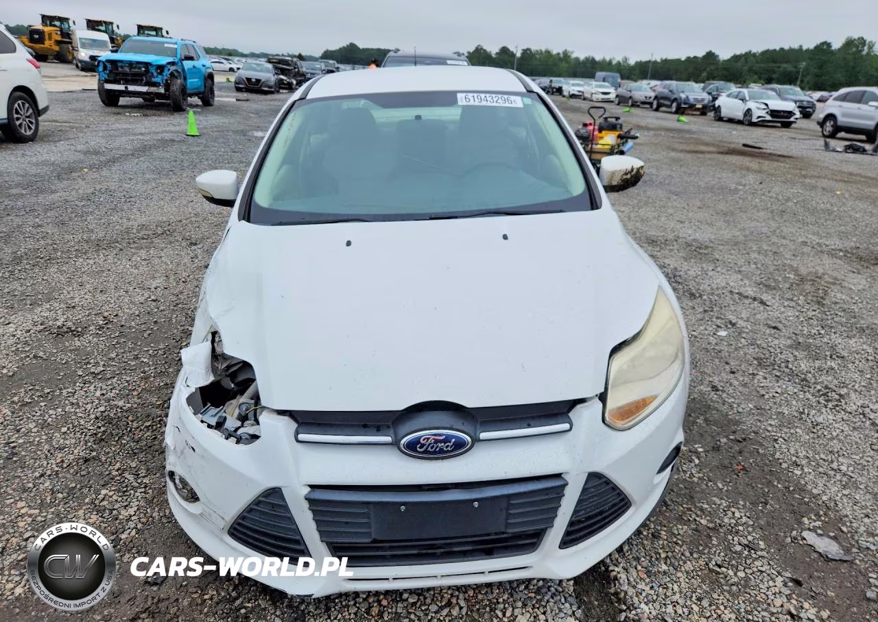 2014 Ford Focus Se VIN:1FADP3F24EL297972 - 5