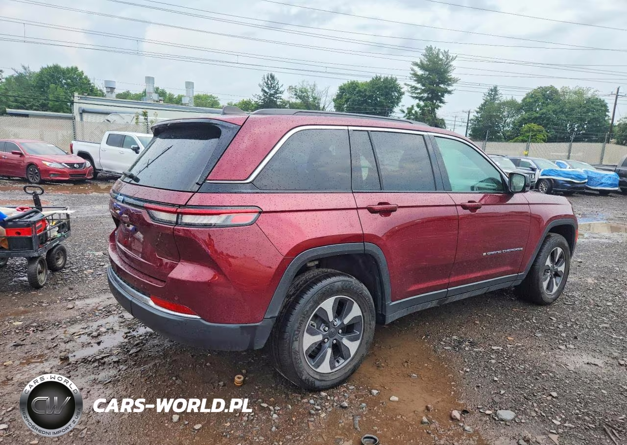 2024 Jeep Grand Cherokee Limited 4Xe VIN:1C4RJYB60RC133616 - 3