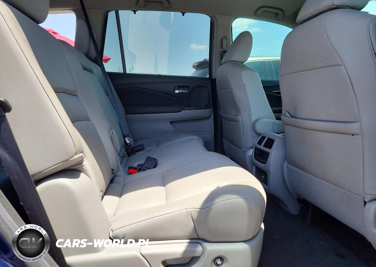 2020 Honda Pilot Touring VIN:5FNYF5H97LB023184 - 11