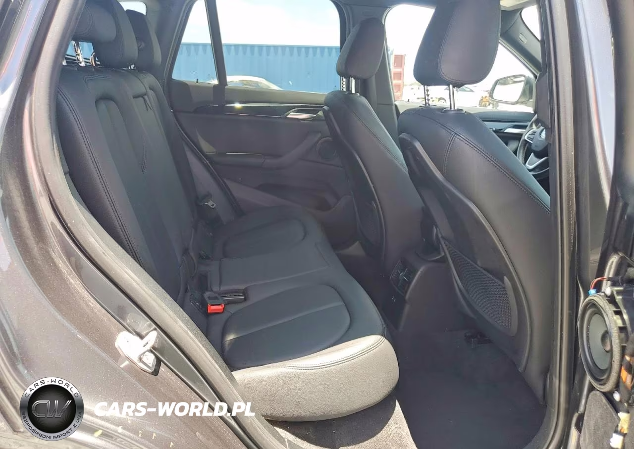2020 BMW X1 Sdrive28I VIN:WBXJG7C02L5P23802 - 10