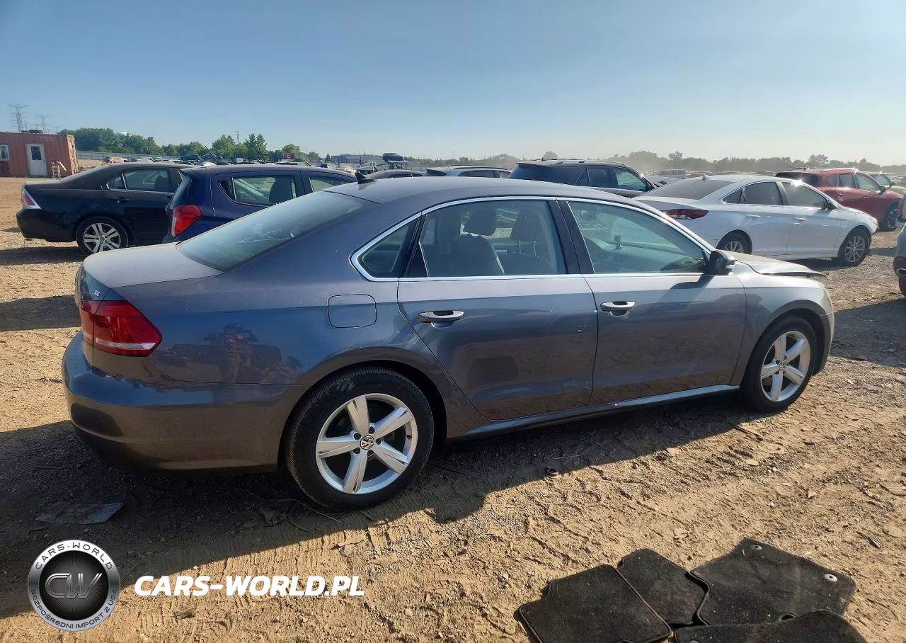 2013 Volkswagen Passat Se VIN:1VWBP7A30DC114412 - 3