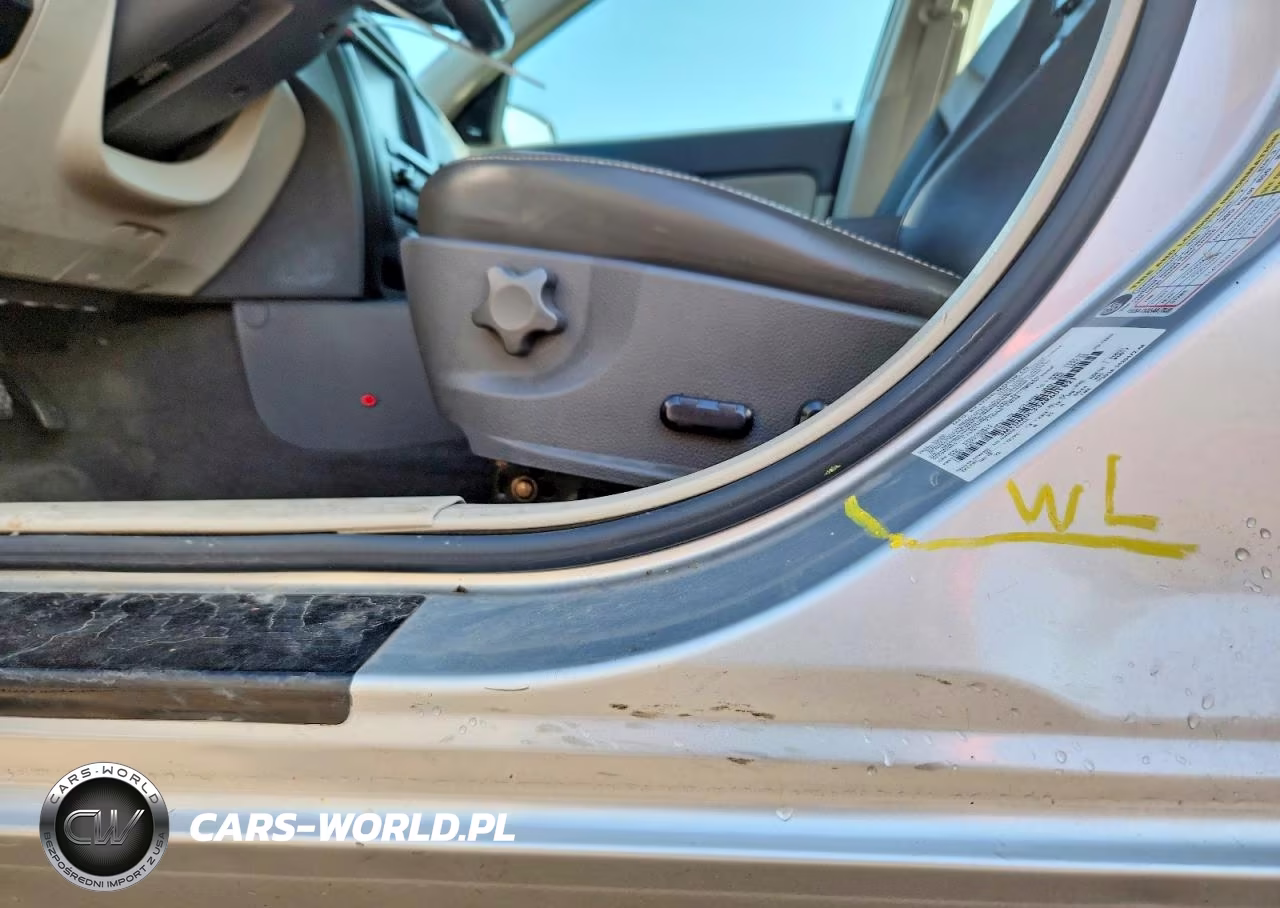 2010 Mercury Milan Hybrid VIN:3MEDM0L33AR601821 - 12