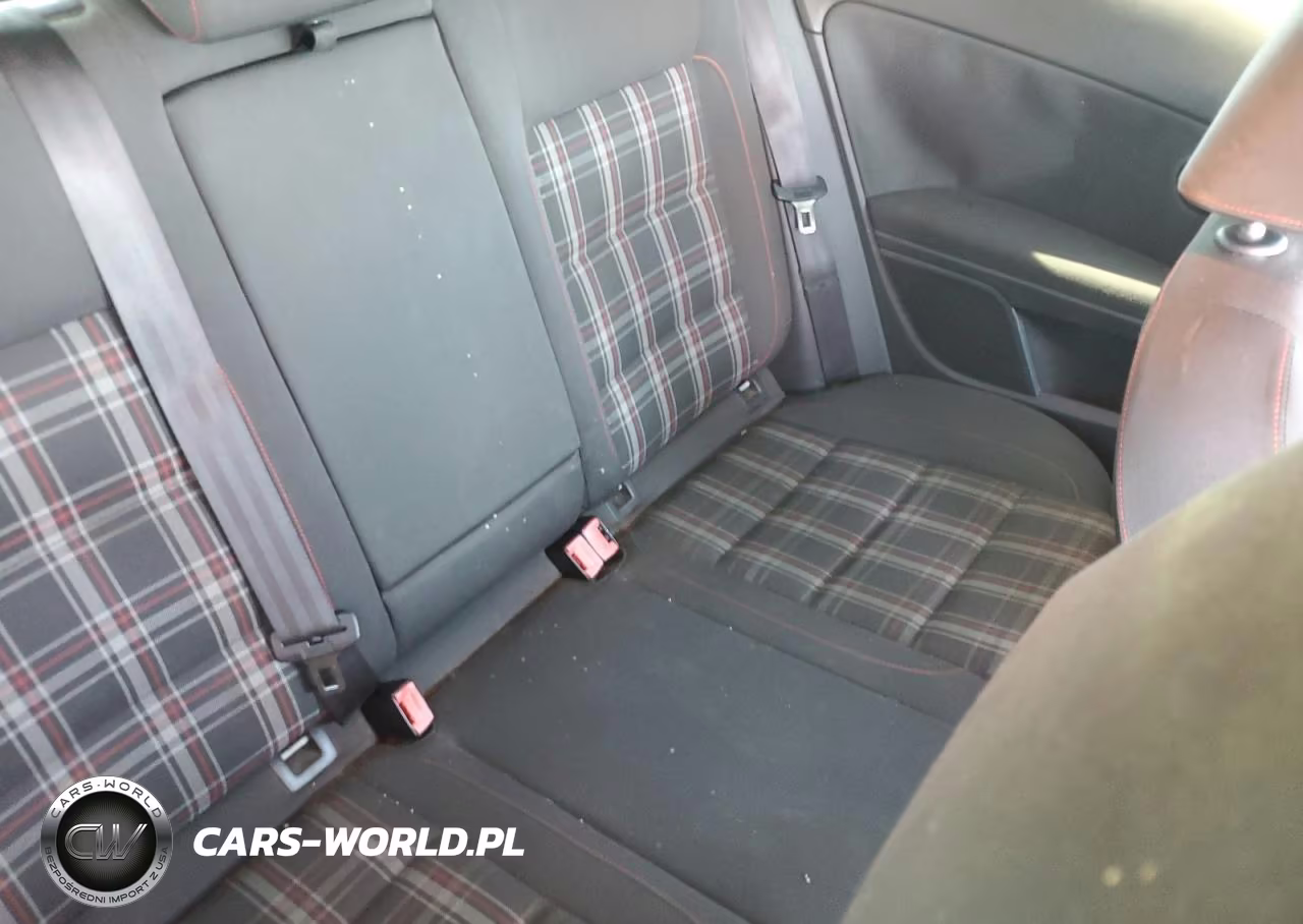 2010 Volkswagen Gti VIN:WVWED7AJ5AW326174 - 10