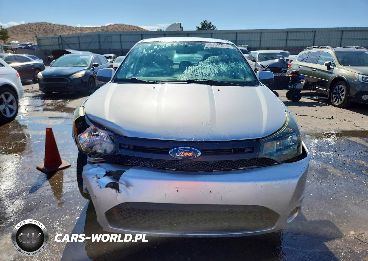 2010 Ford Focus Ses VIN:1FAHP3GN9AW197465 - 5