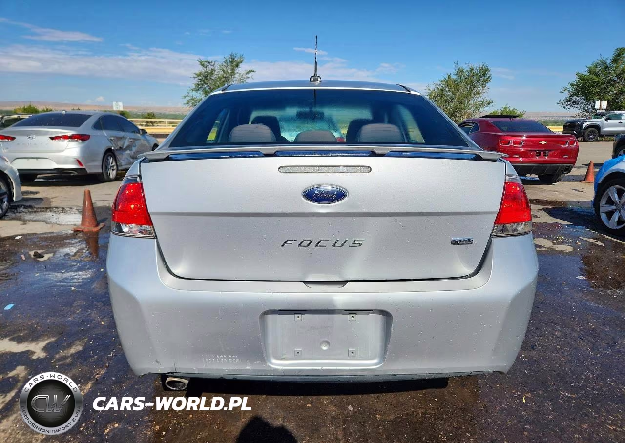 2010 Ford Focus Ses VIN:1FAHP3GN9AW197465 - 6