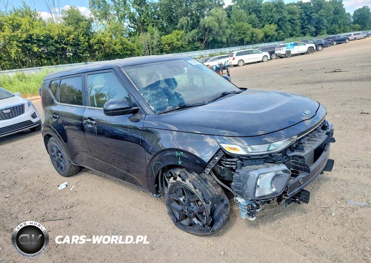 2021 Kia Soul S VIN:KNDJ23AU3M7124858 - 4