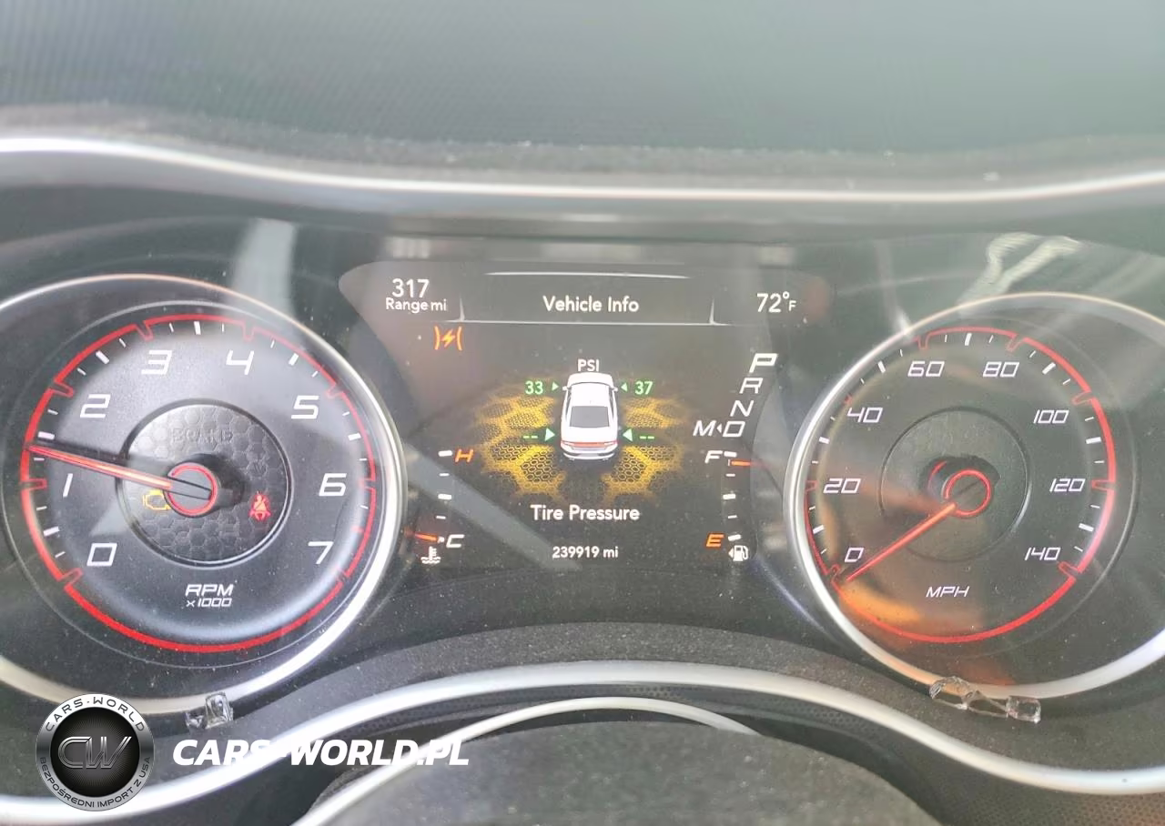 2018 Dodge Charger Sxt Plus VIN:2C3CDXHG8JH253452 - 9