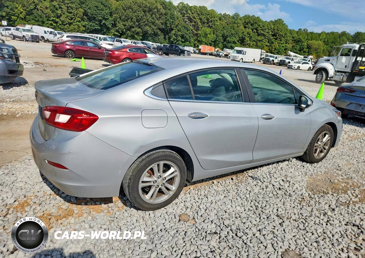 2016 Chevrolet Cruze Lt VIN:1G1BE5SM8G7240429 - 3