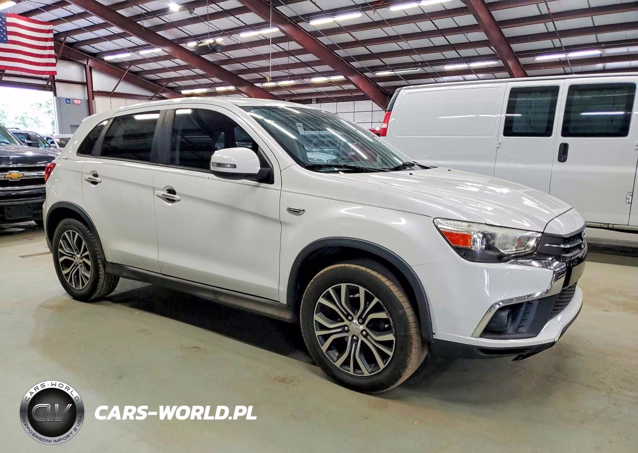 2018 Mitsubishi Outlander Sport Es VIN:JA4AP3AU0JZ014717 - 4