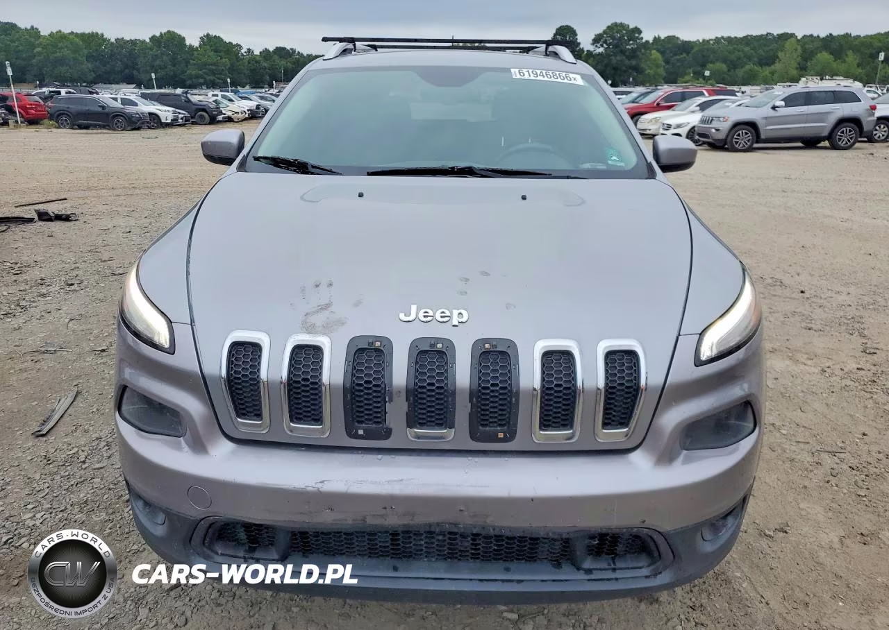 2014 Jeep Cherokee Latitude VIN:1C4PJMCS5EW193122 - 5