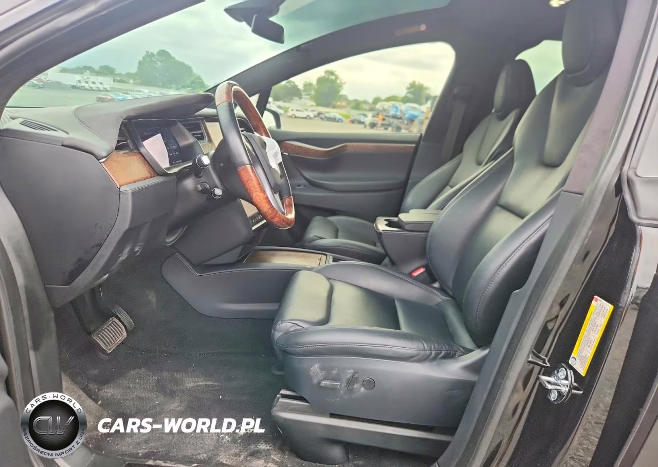 2020 Tesla Model X VIN:5YJXCDE24LF298677 - 7