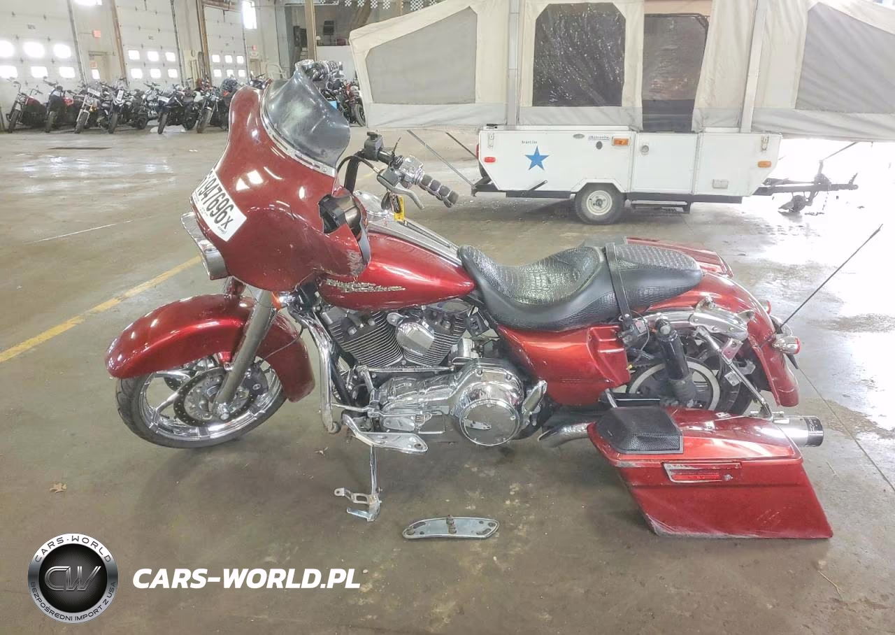 2010 Harley-Davidson Flhx VIN:1HD1KB416AB610552 - 3