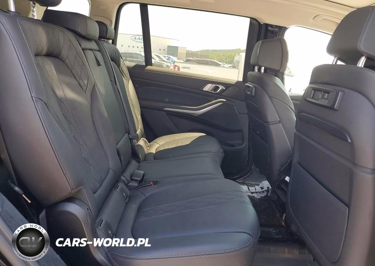 2022 BMW X7 xDrive40I VIN:5UXCW2C02N9J14750 - 11