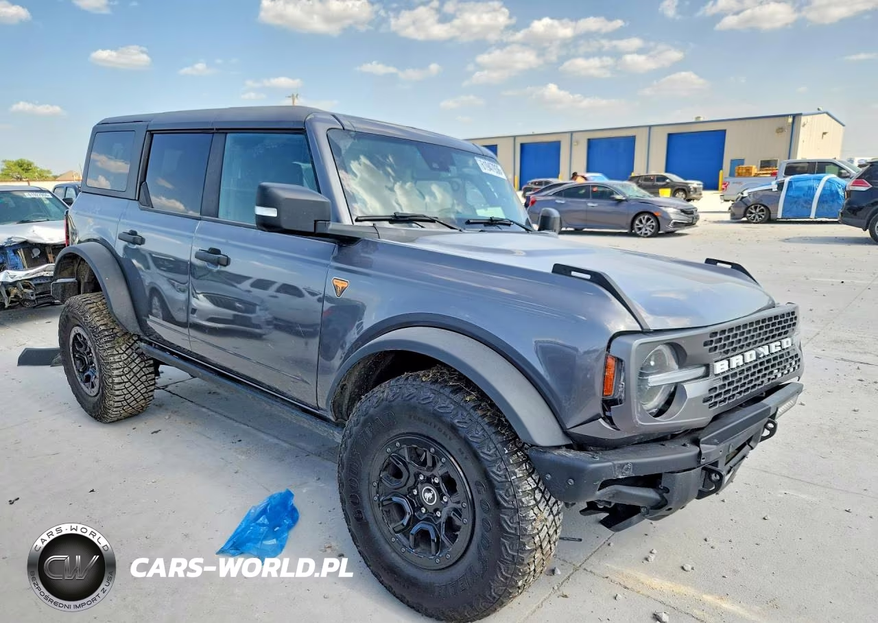 2023 Ford Bronco Base VIN:1FMEE5DP3PLB76749 - 4