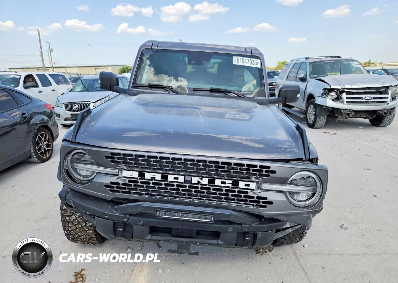 2023 Ford Bronco Base VIN:1FMEE5DP3PLB76749 - 5