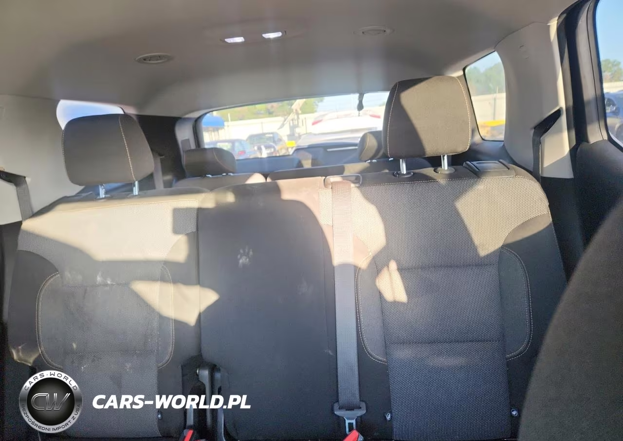 2020 Chevrolet Traverse Ls VIN:1GNERFKW0LJ212970 - 10