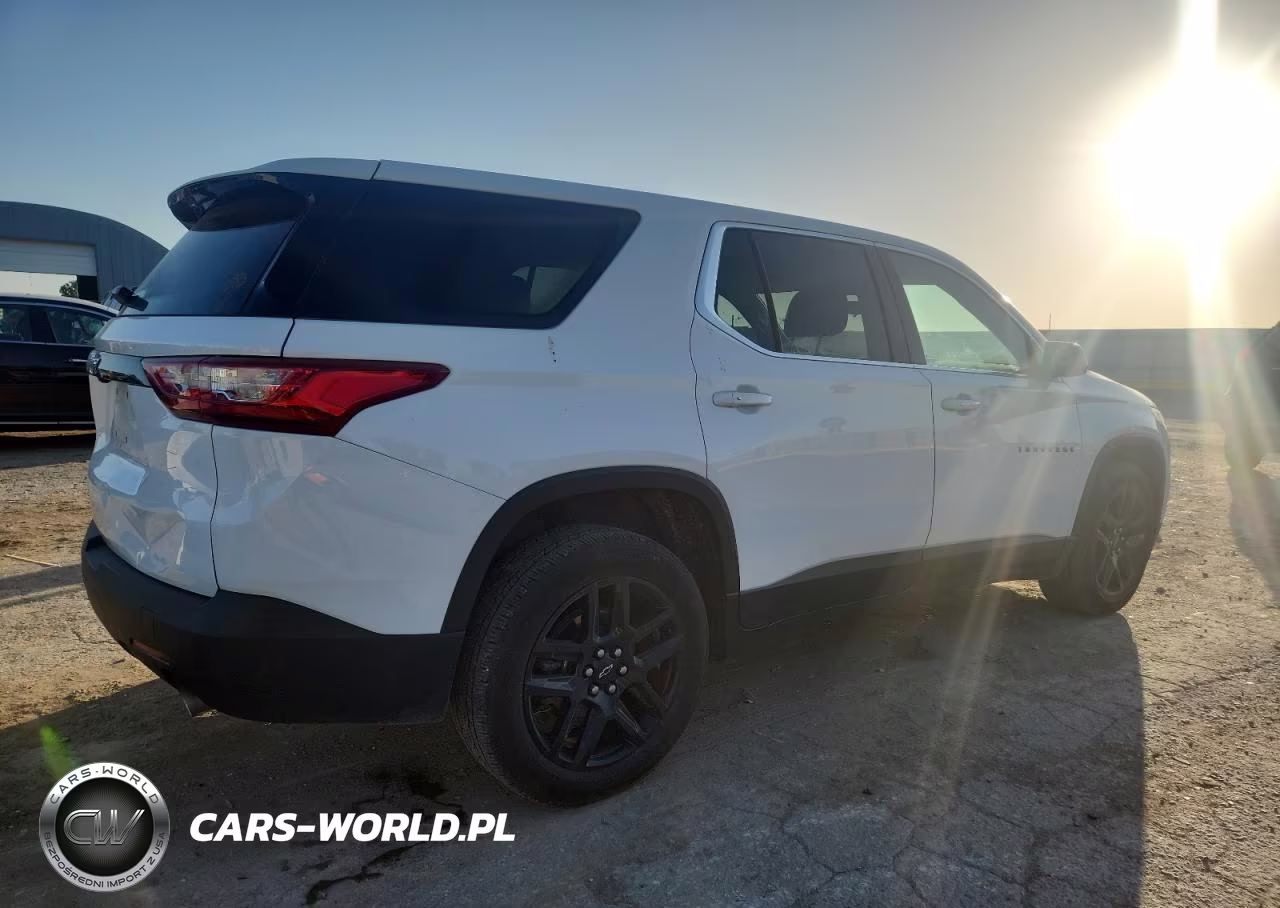 2020 Chevrolet Traverse Ls VIN:1GNERFKW0LJ212970 - 3