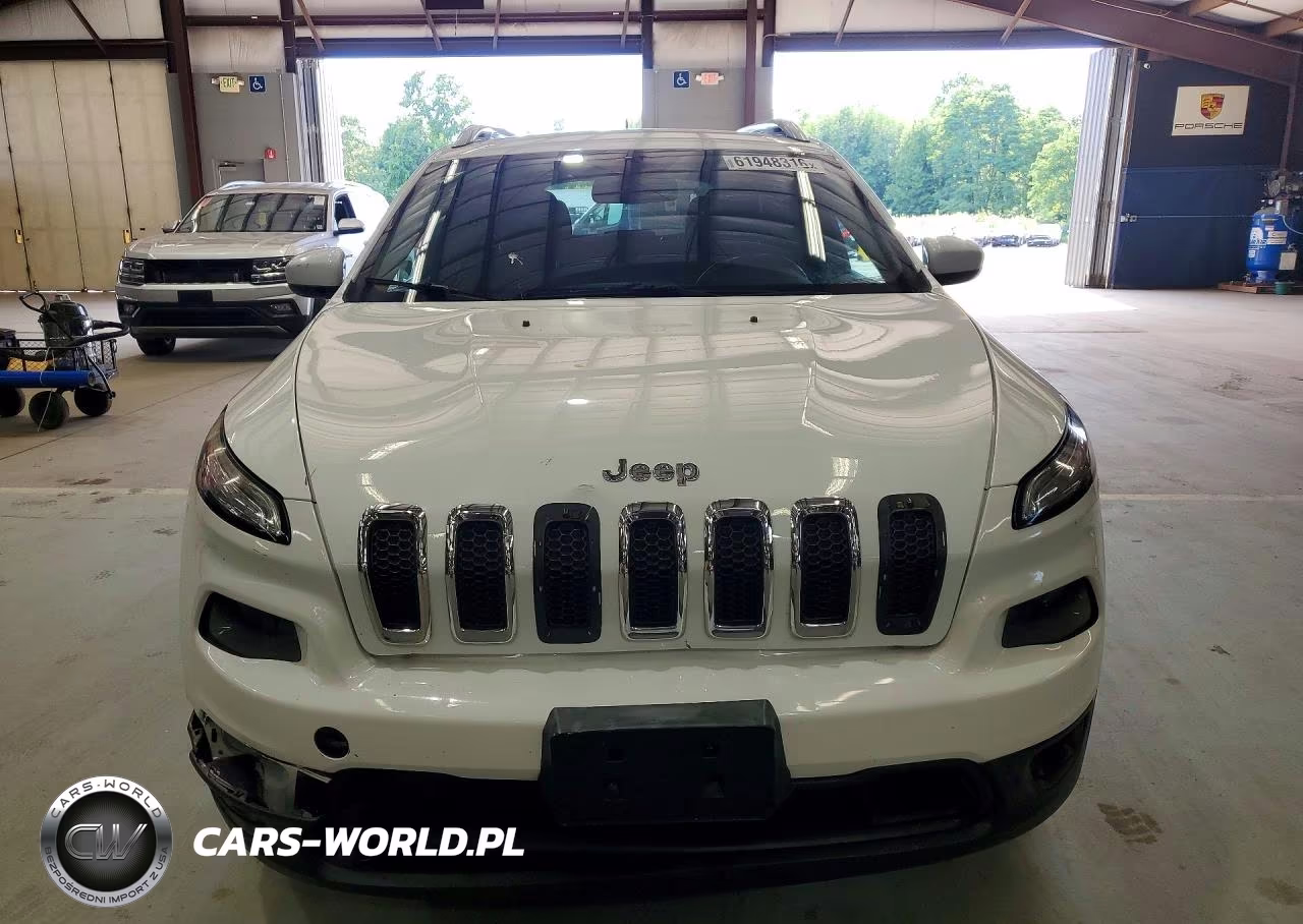 2014 Jeep Cherokee Latitude VIN:1C4PJLCB8EW149237 - 5