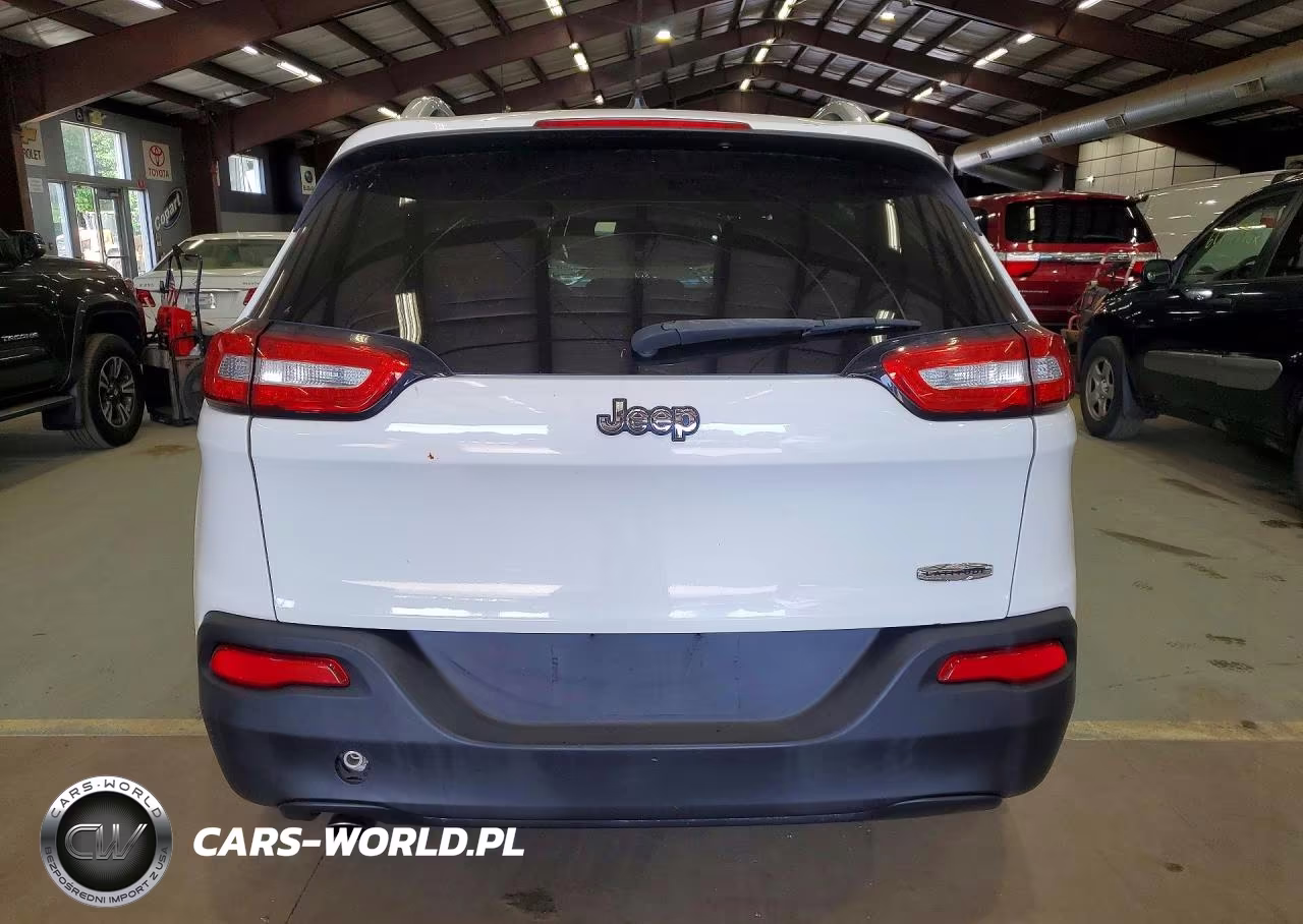 2014 Jeep Cherokee Latitude VIN:1C4PJLCB8EW149237 - 6