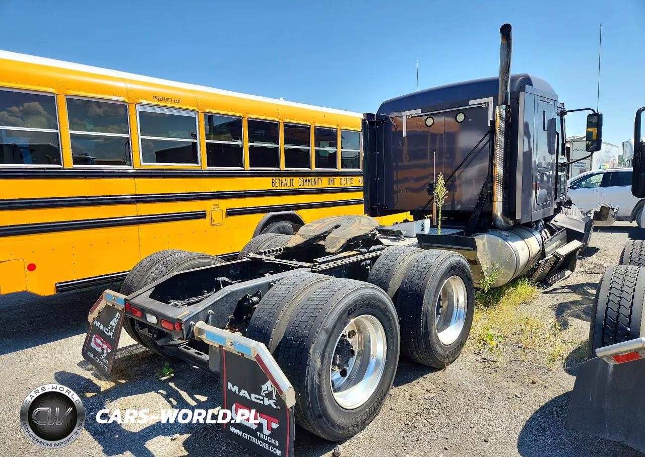 2021 Peterbilt 389 Semi Truck VIN:1XPXD49X2MD756355 - 3