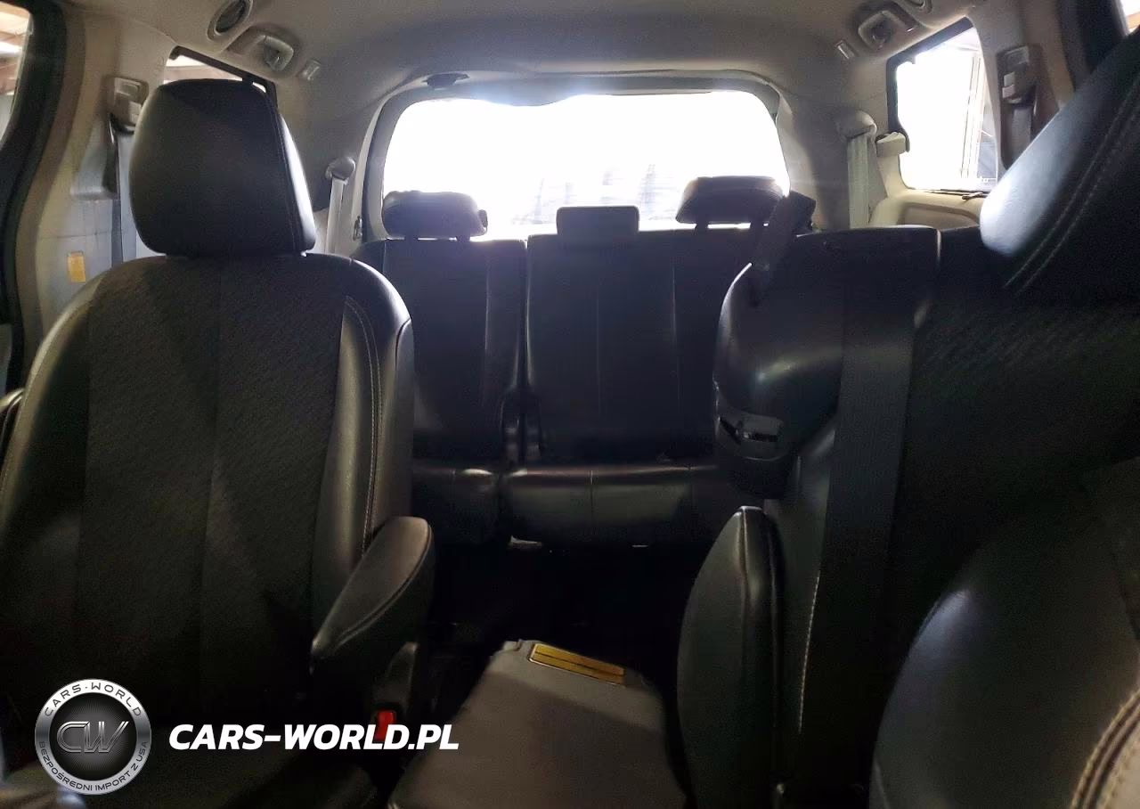 2012 Toyota Sienna Sport VIN:5TDXK3DC8CS230689 - 10