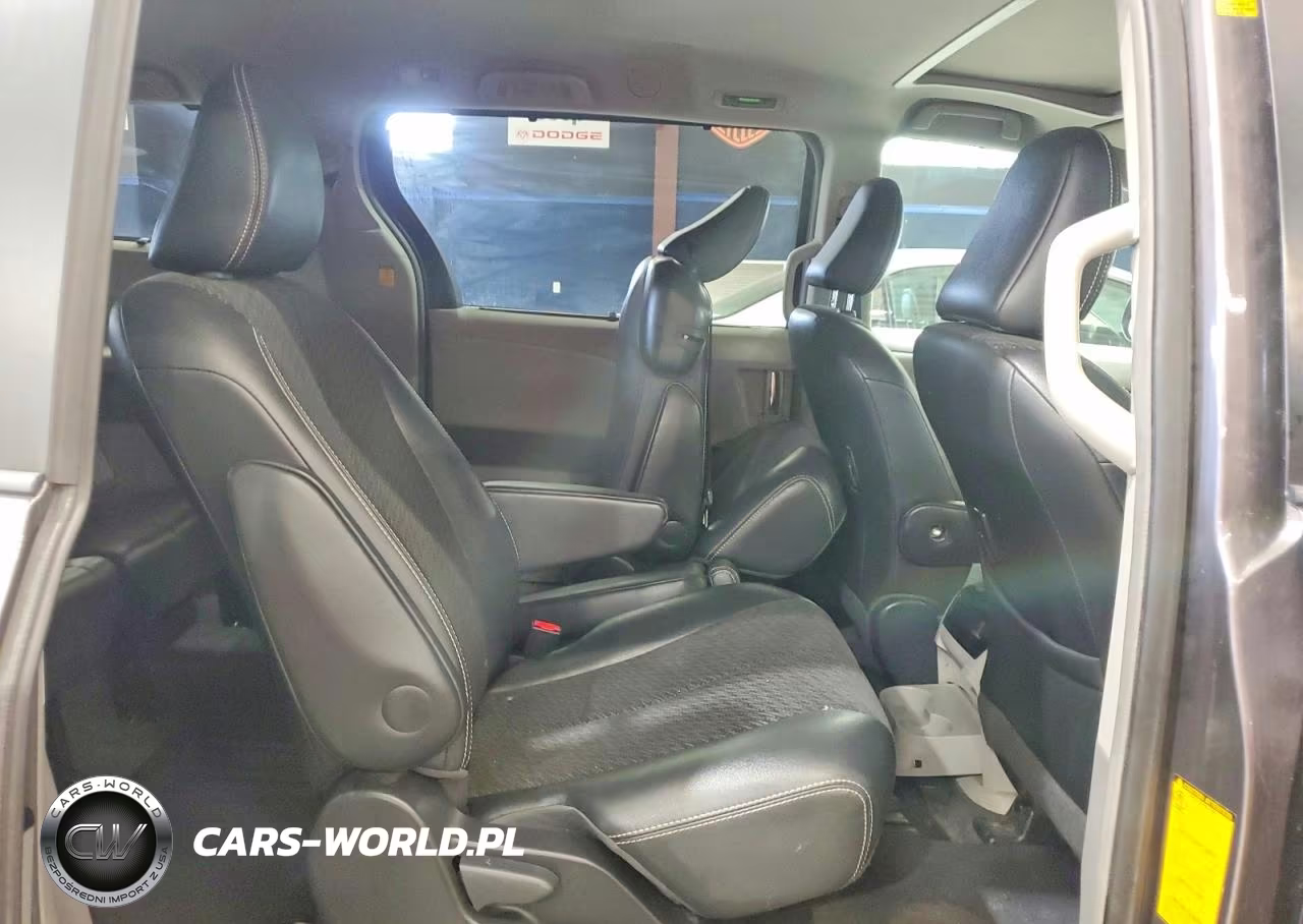 2012 Toyota Sienna Sport VIN:5TDXK3DC8CS230689 - 11