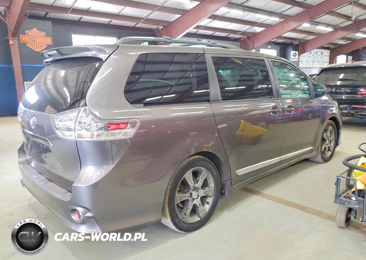 2012 Toyota Sienna Sport VIN:5TDXK3DC8CS230689 - 3