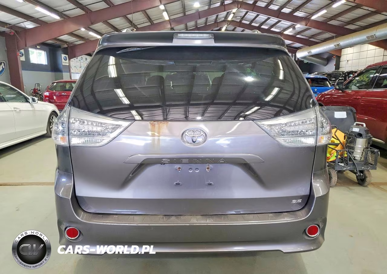 2012 Toyota Sienna Sport VIN:5TDXK3DC8CS230689 - 6