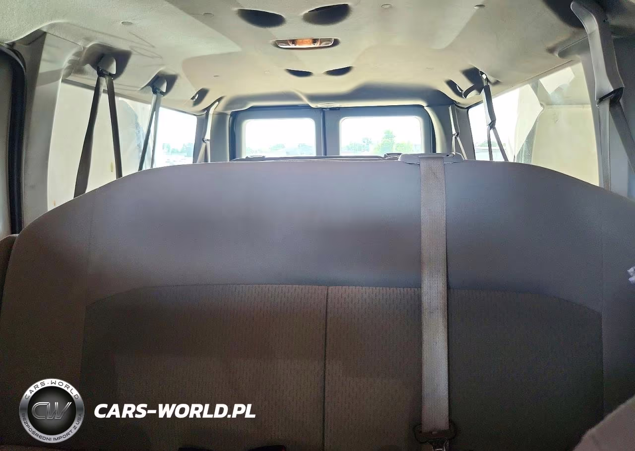 2014 Ford Econoline E350 Super Duty Wagon VIN:1FBNE3BL5EDA97913 - 10