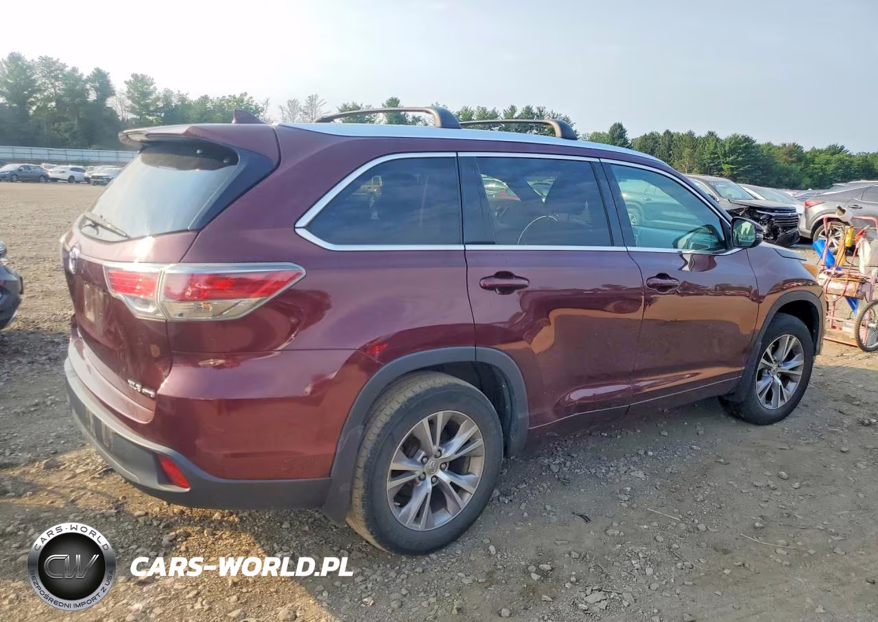 2015 Toyota Highlander Xle VIN:5TDJKRFH3FS157706 - 3