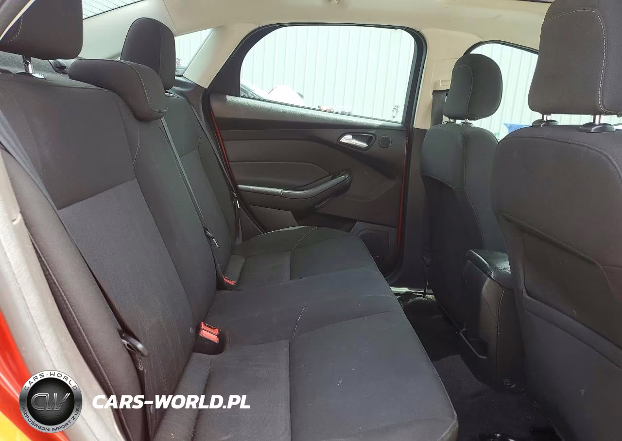 2018 Ford Focus Sel VIN:1FADP3H25JL279312 - 10