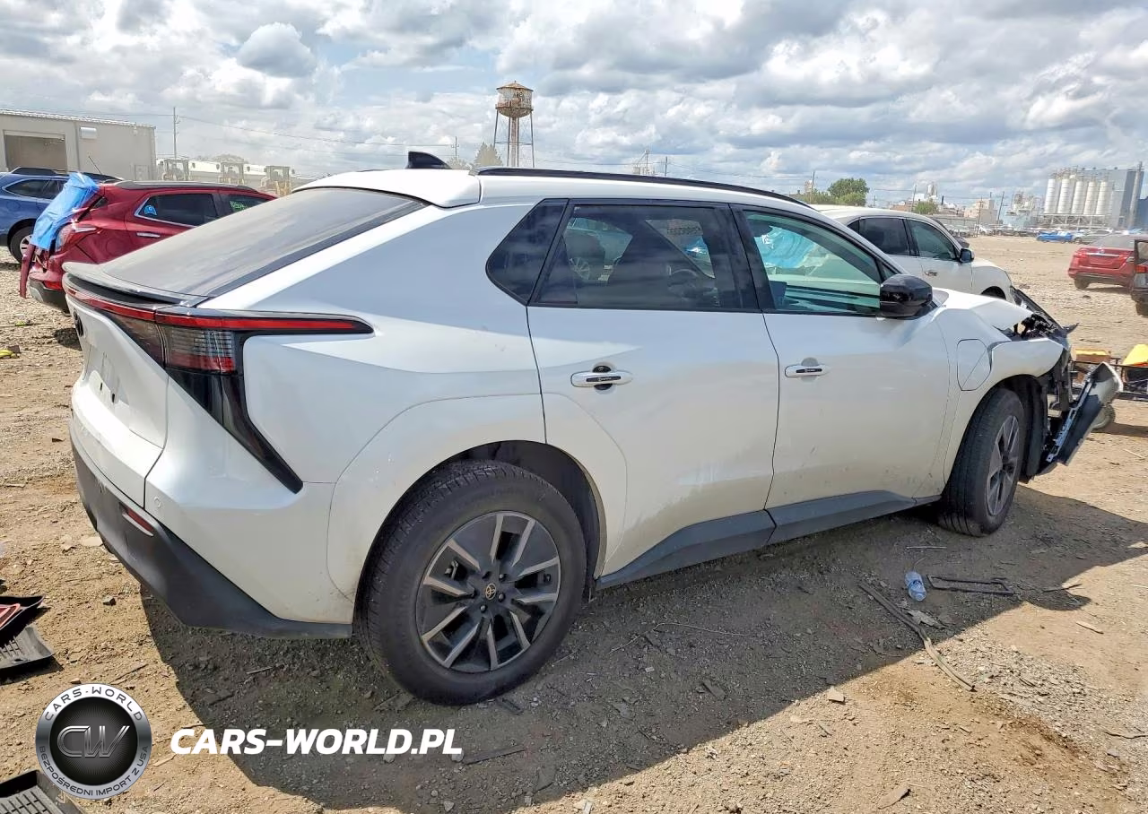 2026 Toyota Bz Xle VIN:JTMBDAFB5TA003955 - 3