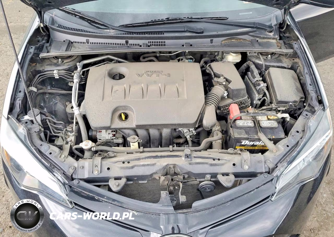 2018 Toyota Corolla Le VIN:5YFBURHE8JP840536 - 11