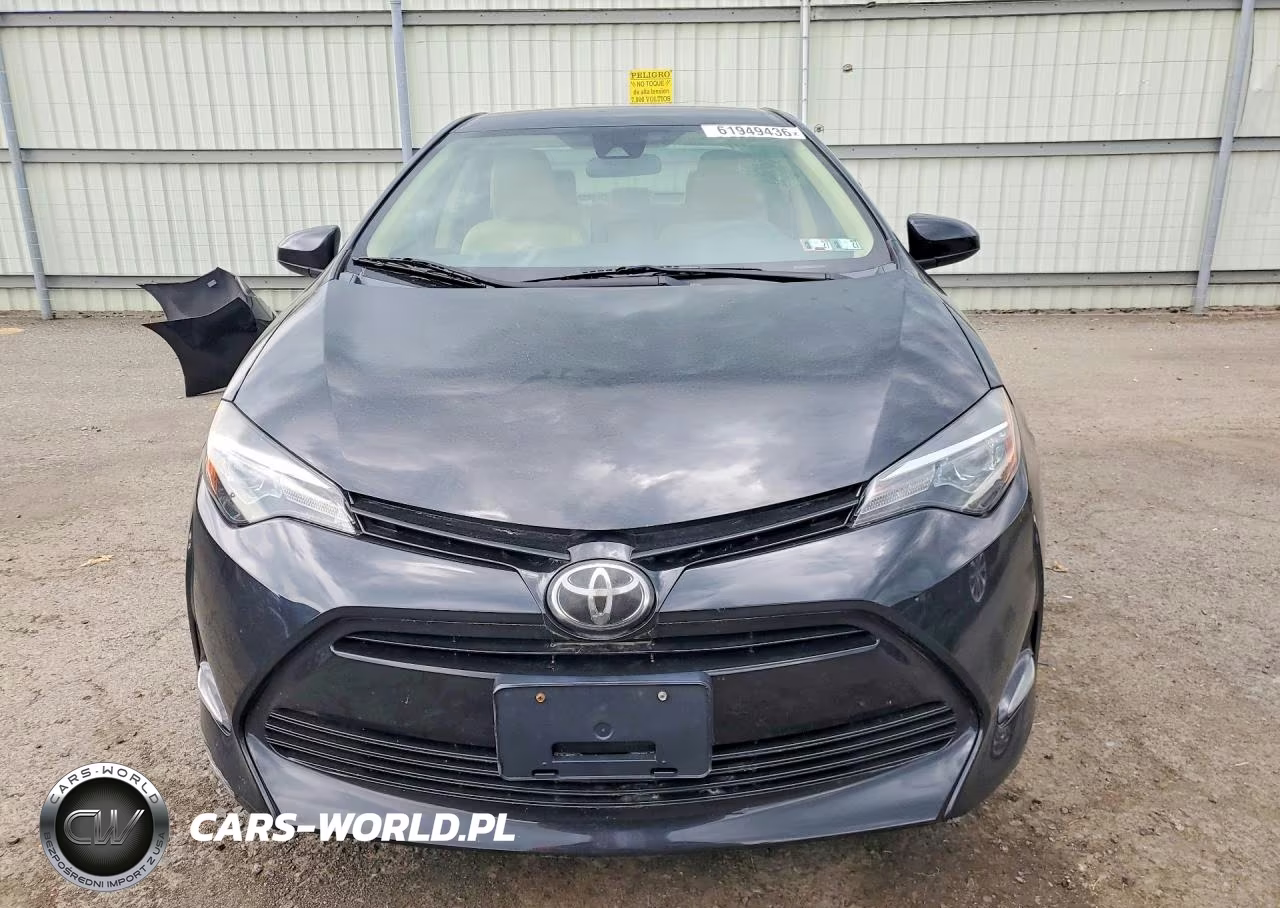 2018 Toyota Corolla Le VIN:5YFBURHE8JP840536 - 5