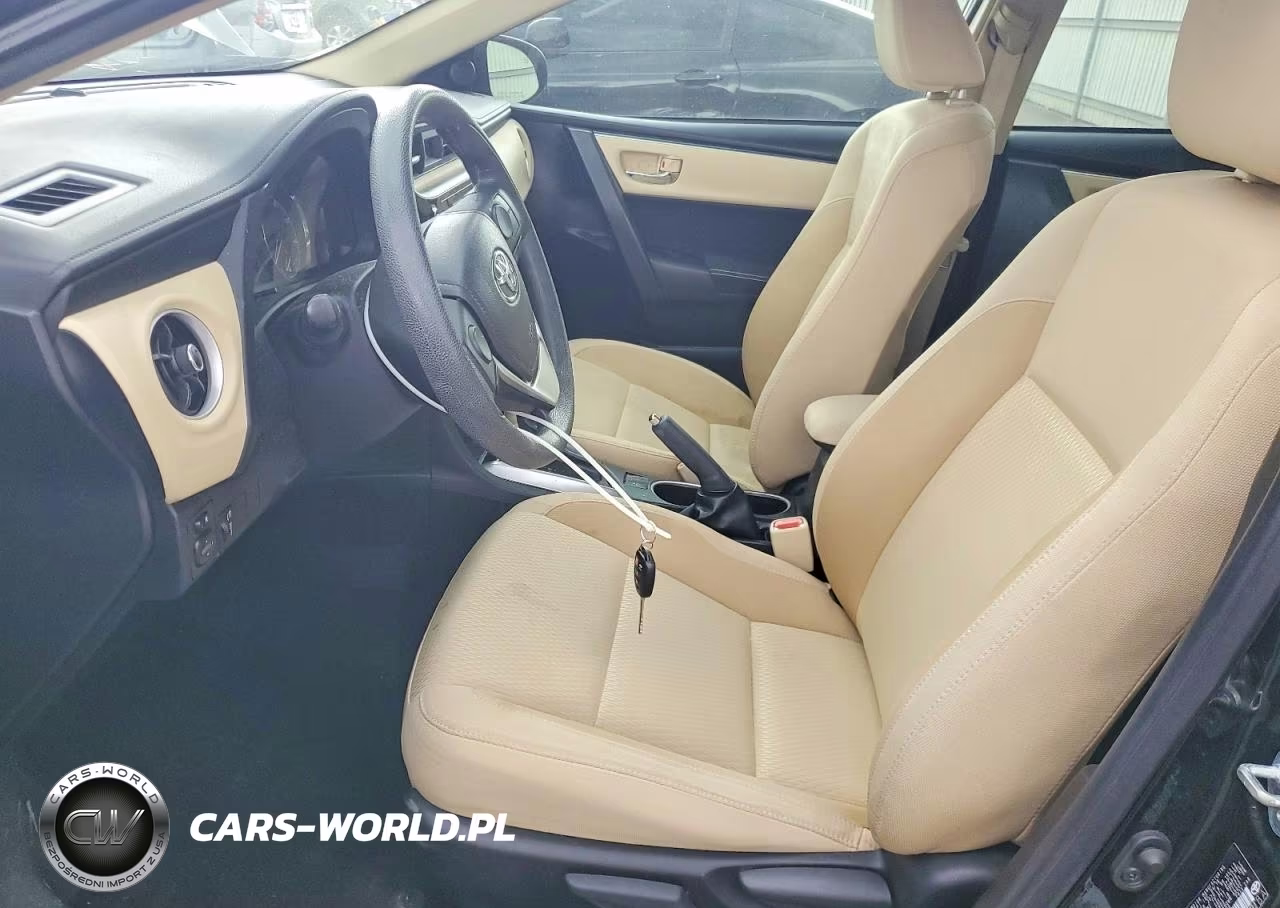2018 Toyota Corolla Le VIN:5YFBURHE8JP840536 - 7
