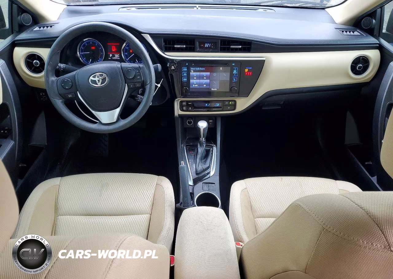2018 Toyota Corolla Le VIN:5YFBURHE8JP840536 - 8