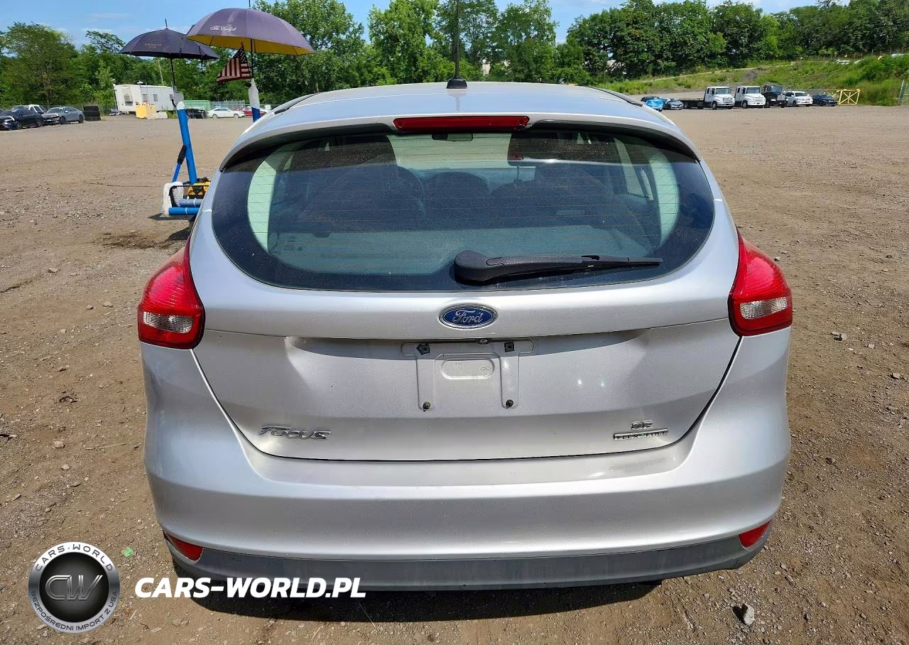 2015 Ford Focus Se VIN:1FADP3K22FL283818 - 6