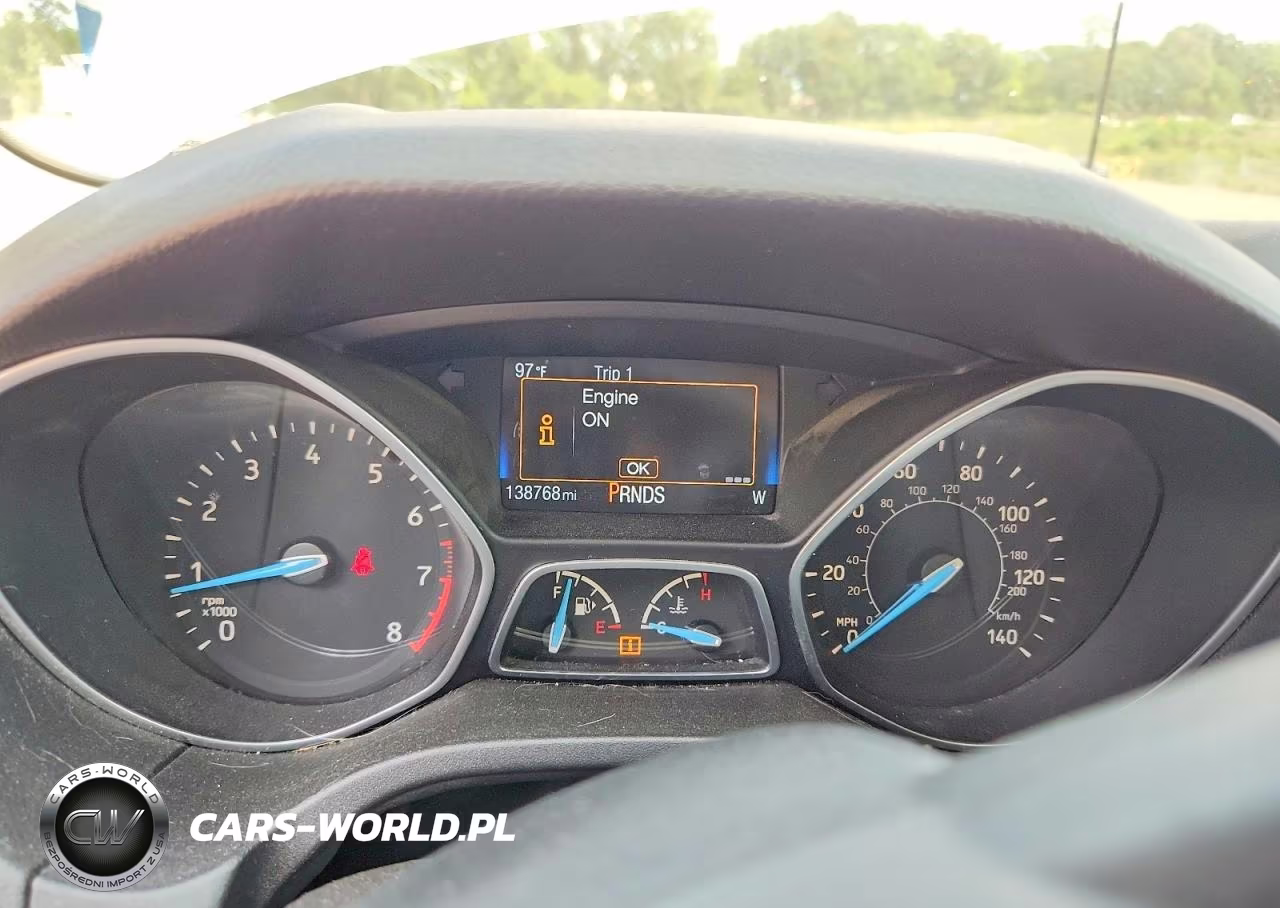 2015 Ford Focus Se VIN:1FADP3K22FL283818 - 9