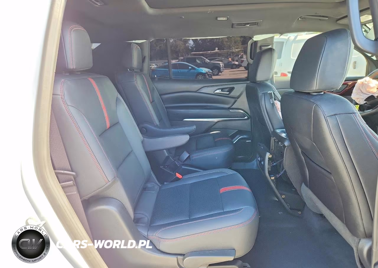 2024 Chevrolet Traverse Rs VIN:1GNERLKS6RJ240499 - 11