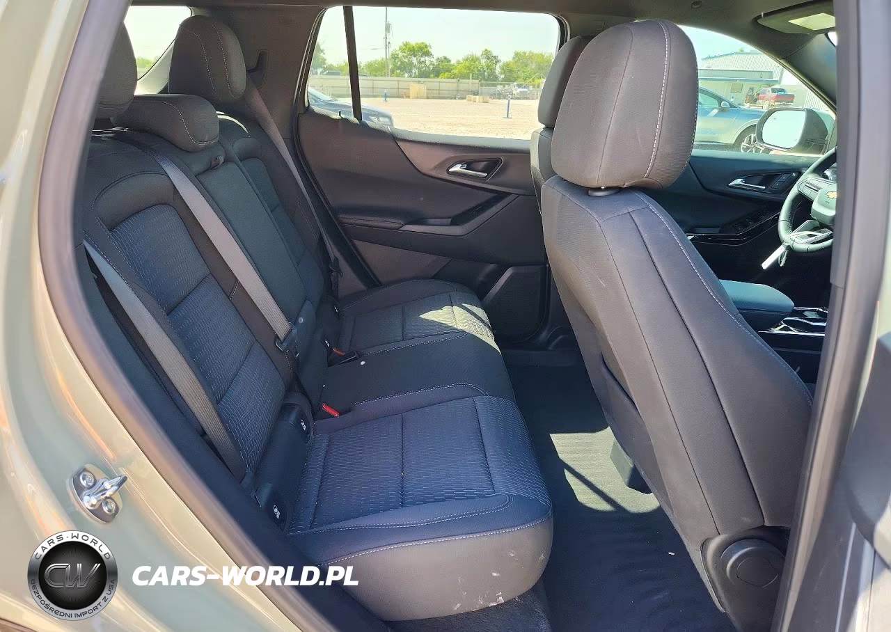 2026 Chevrolet Equinox Lt VIN:3GNAXHEG1TL106377 - 11