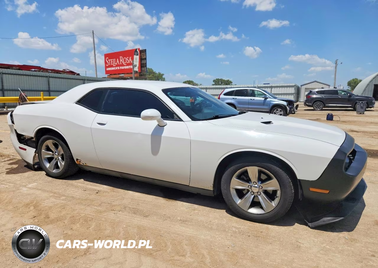 2013 Dodge Challenger Sxt VIN:2C3CDYAG8DH693756 - 4