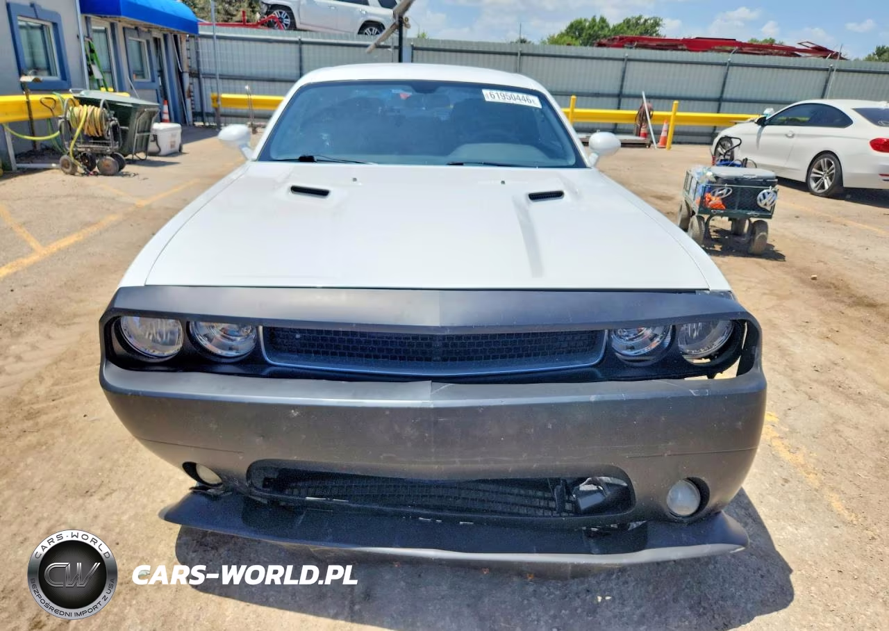 2013 Dodge Challenger Sxt VIN:2C3CDYAG8DH693756 - 5