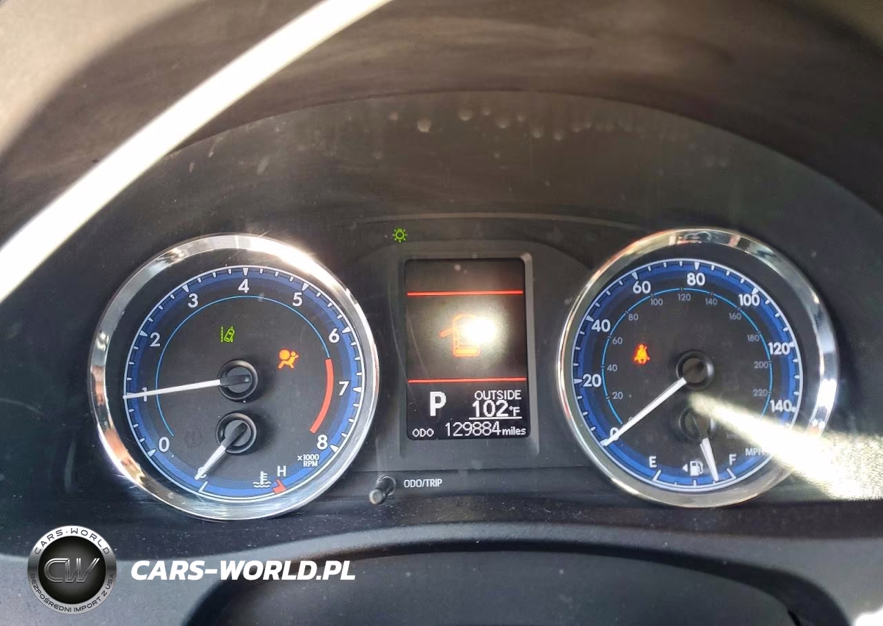 2017 Toyota Corolla Le VIN:2T1BURHE5HC864786 - 9