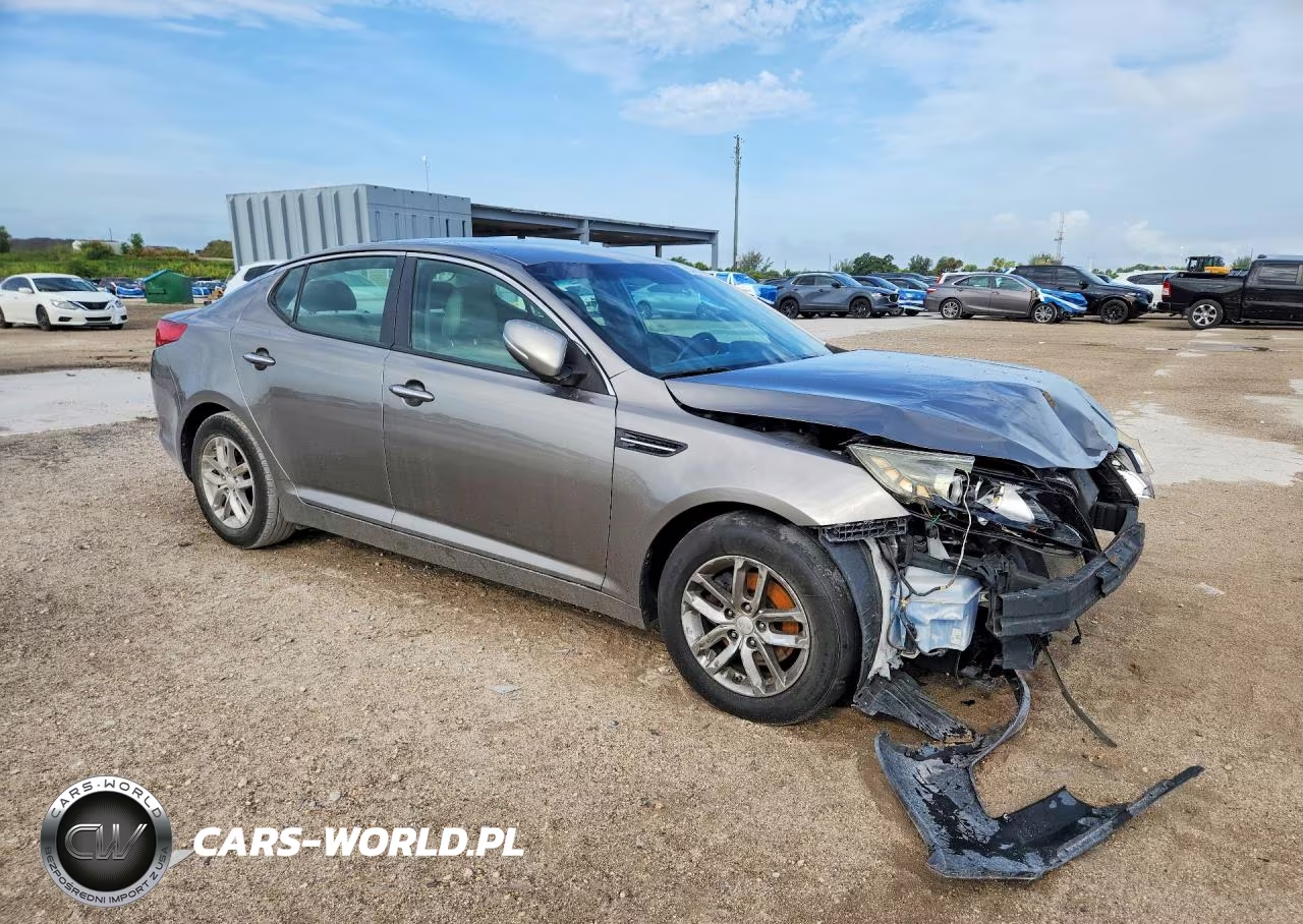 2013 Kia Optima Lx VIN:5XXGM4A74DG123620 - 4