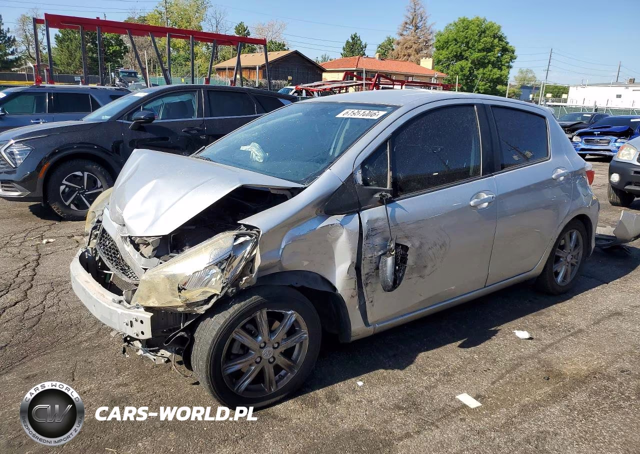 2012 Toyota Yaris 5-Door Se