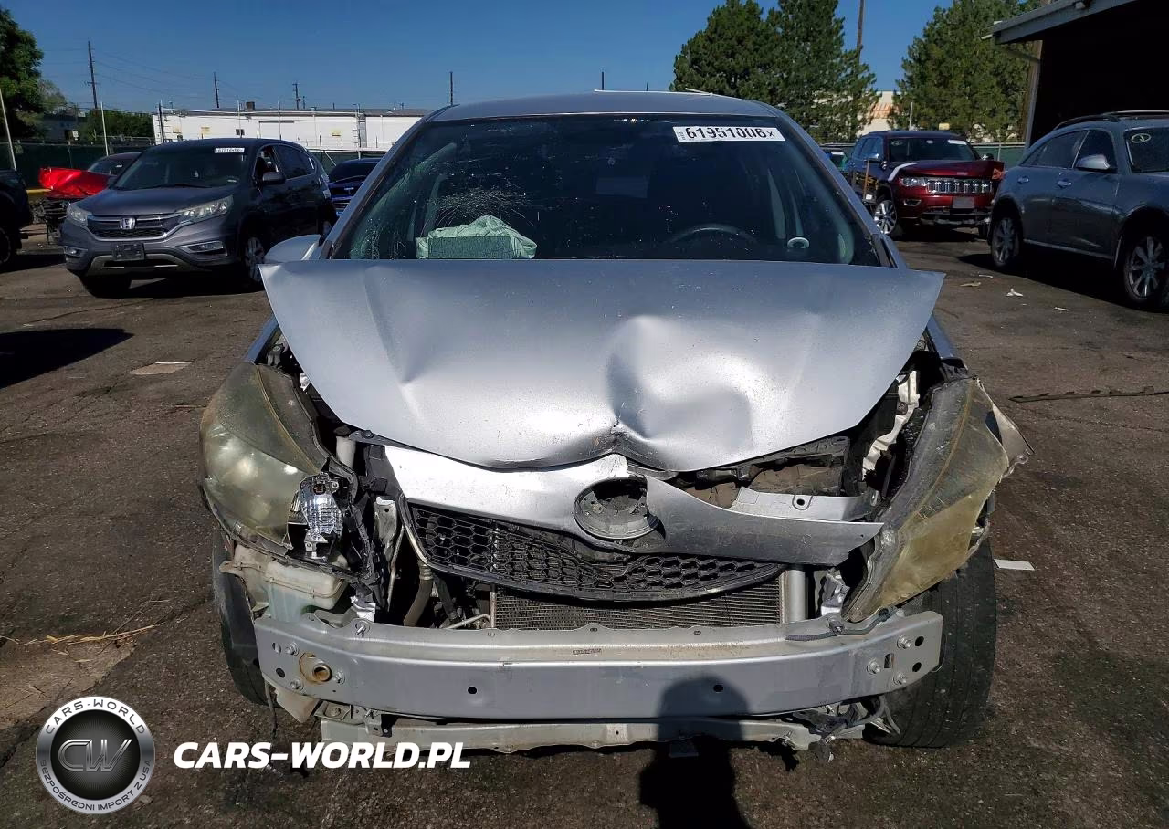 2012 Toyota Yaris 5-Door Se VIN:JTDKTUD32CD533119 - 5